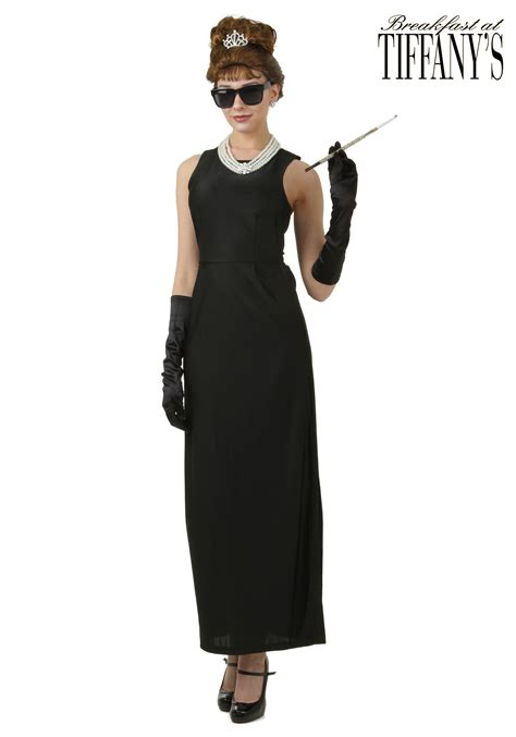 breakfast at tiffanys outfit.